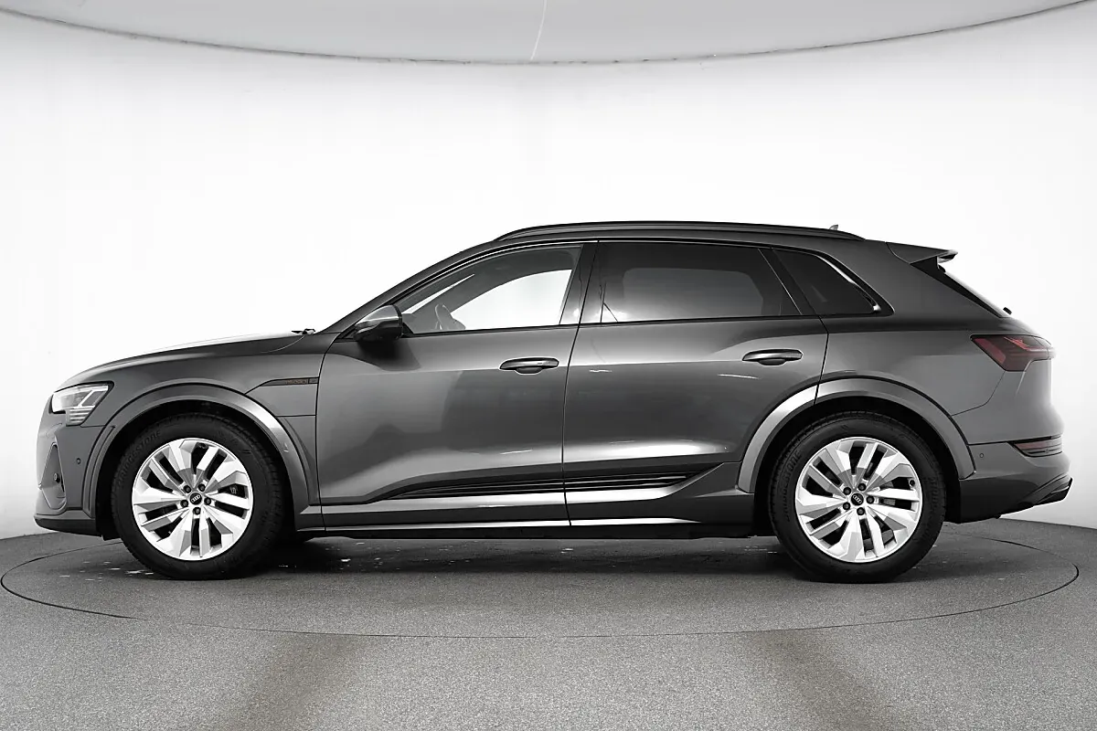 Audi E-Tron 2023 photo 3