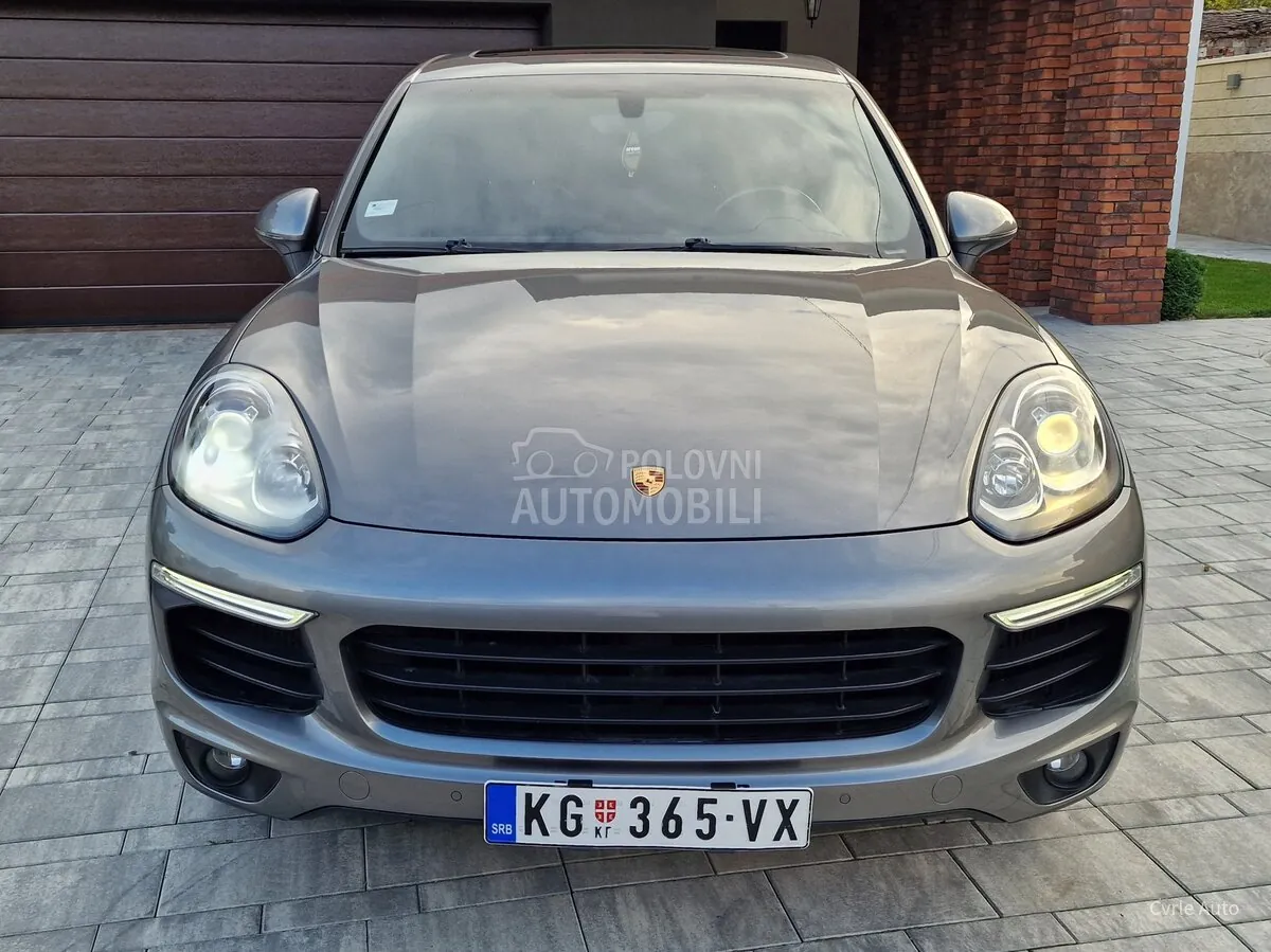 Porsche Cayenne 2016 photo 2