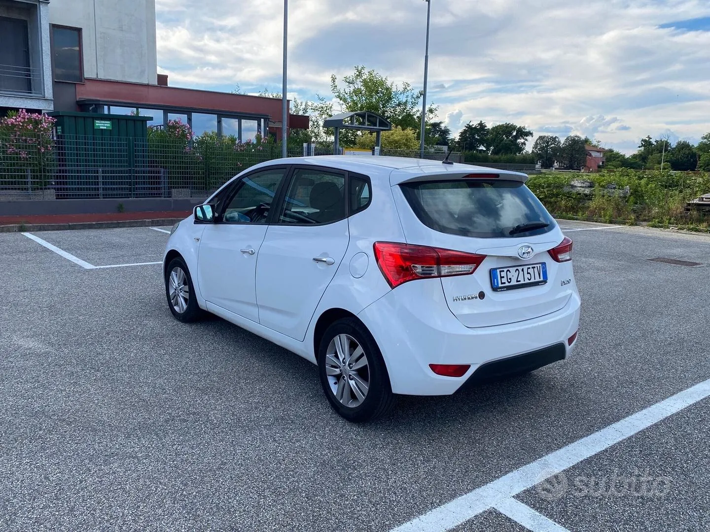 Hyundai Ix20 2011 photo 2