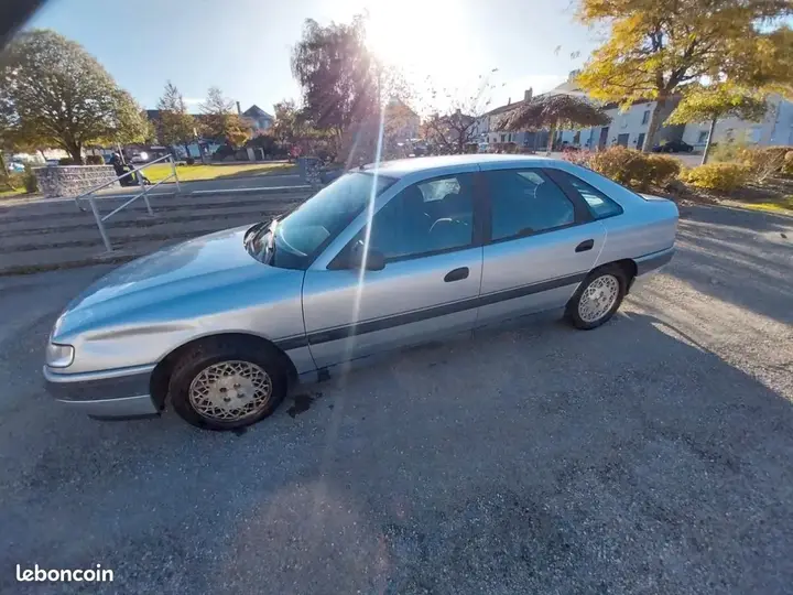 Renault Safrane 1994 photo 2