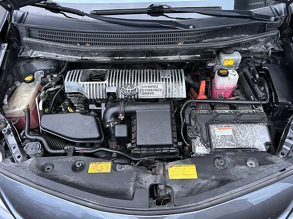 Toyota Prius 2012 photo 2