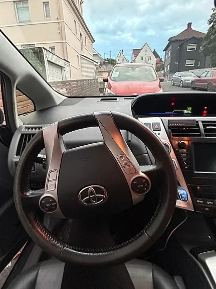 Toyota Prius 2012 photo 3