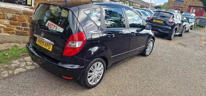 Mercedes-Benz A-Class 2009 photo 4