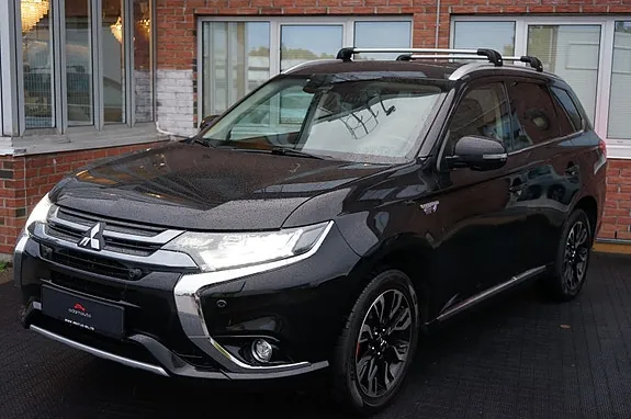 Mitsubishi Outlander 2018 photo 2