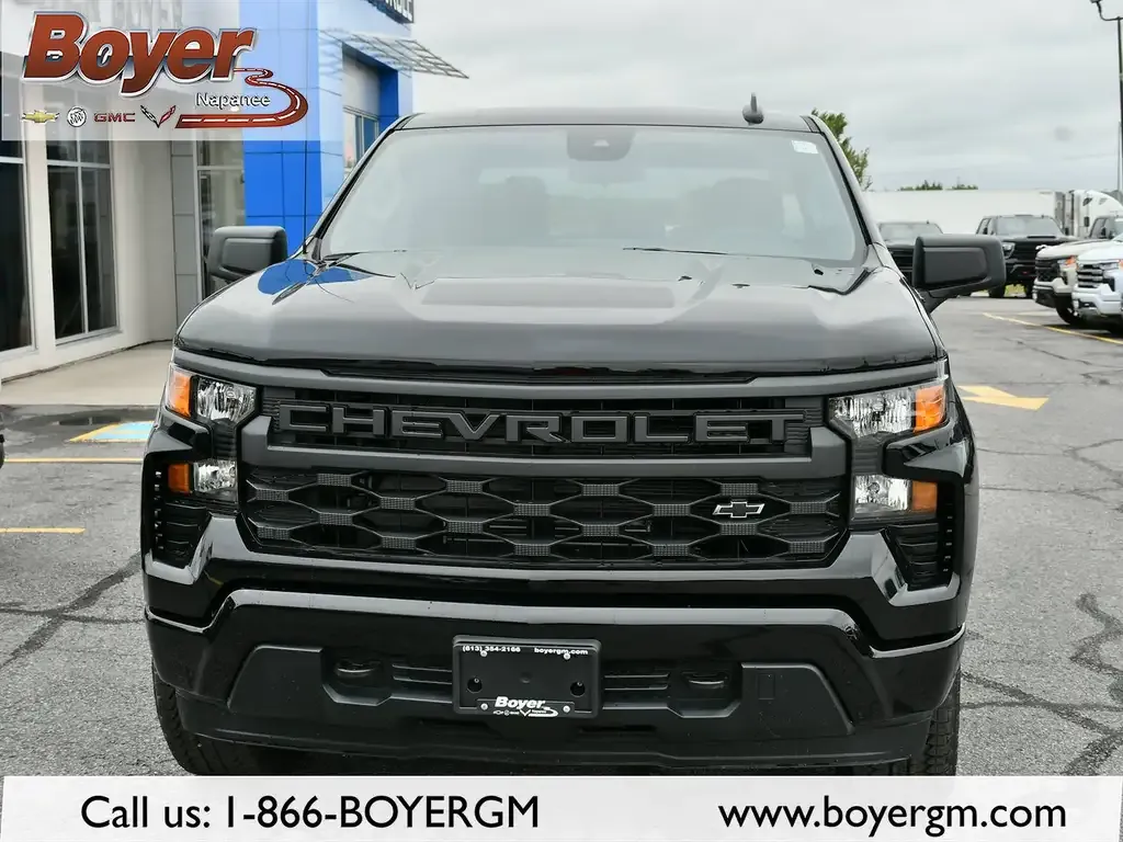 Chevrolet Silverado 1500 2026 photo 2