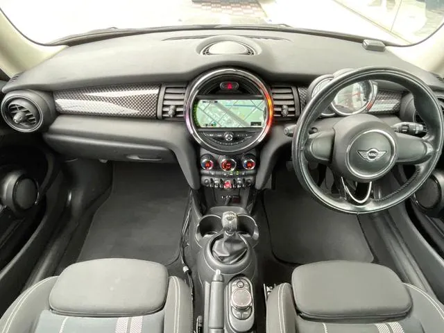 Mini Cooper S 2017 photo 2