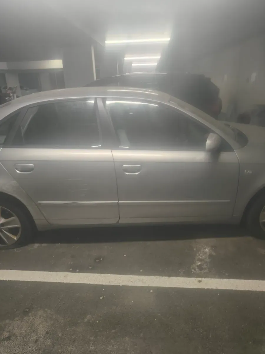 Audi A4 2005 photo 2