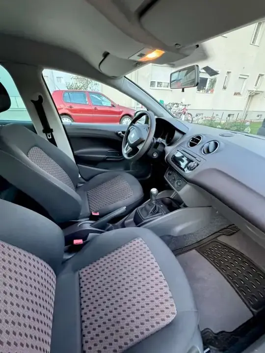 Seat Ibiza 2008 photo 3