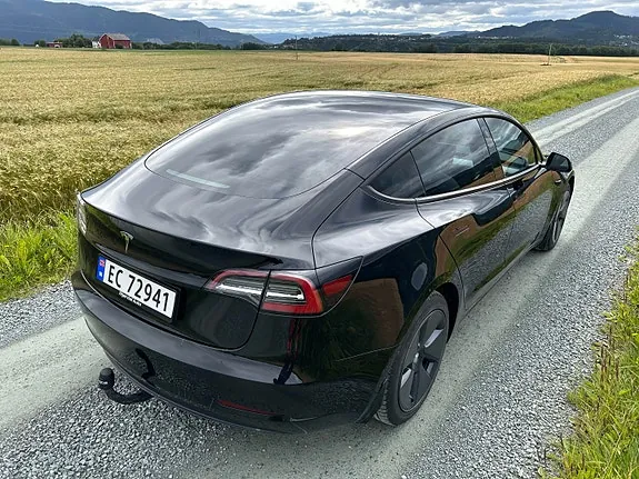 Tesla Model 3 2021 photo 3