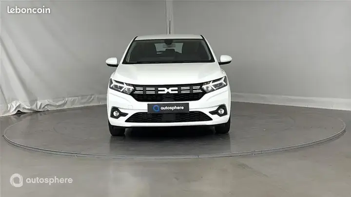 Dacia Sandero 2023 photo 2