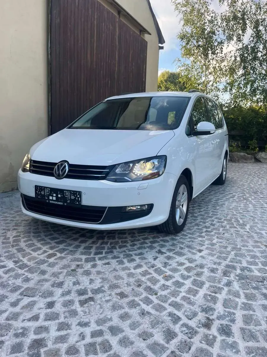 Volkswagen Sharan 2017 photo 2