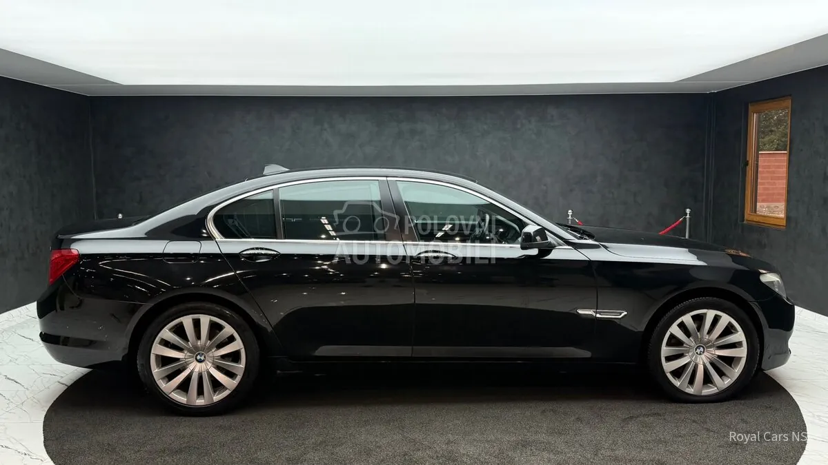 BMW 730 2009 photo 4