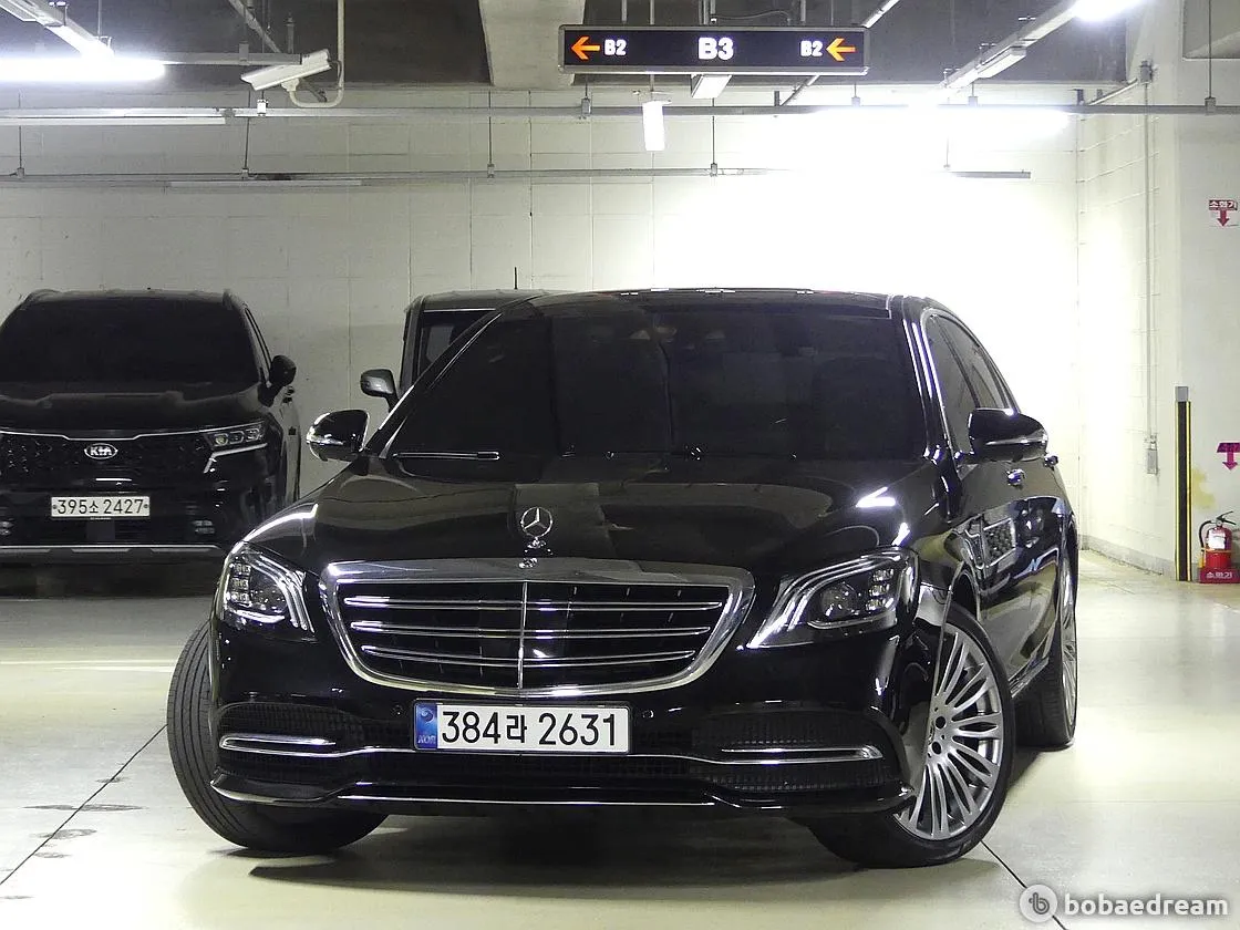 Mercedes-Benz S560L