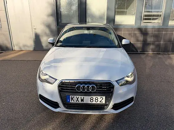 Audi A1 2012 photo 2