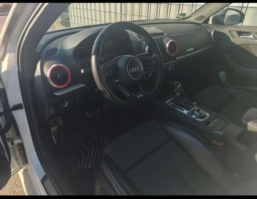 Audi A3 2017 photo 2