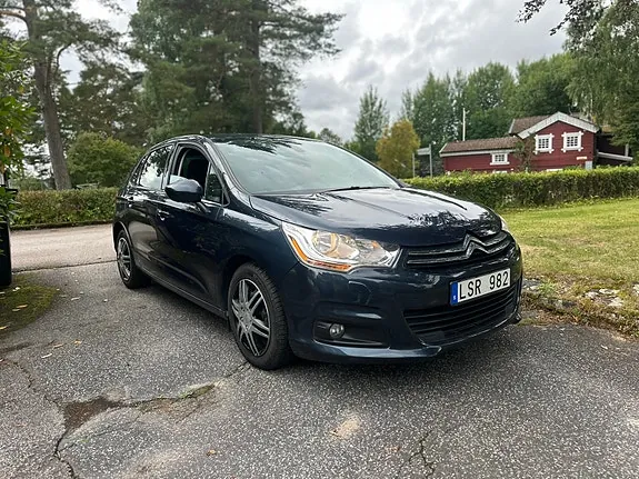 Citroen C4 2011 photo 2