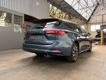 Ford Focus 2023 photo 3