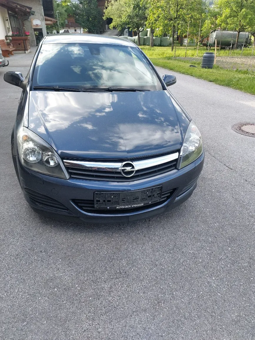 Opel Astra 2007 photo 2