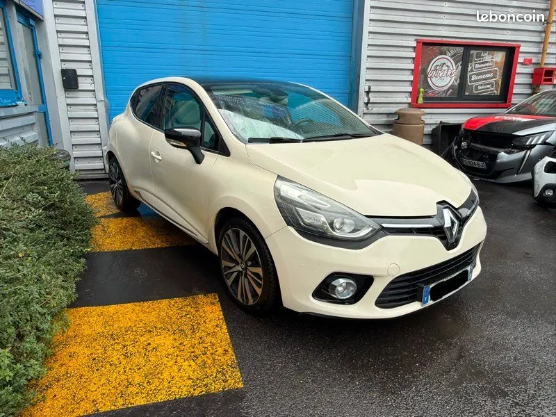 Renault Clio 2016 photo 2