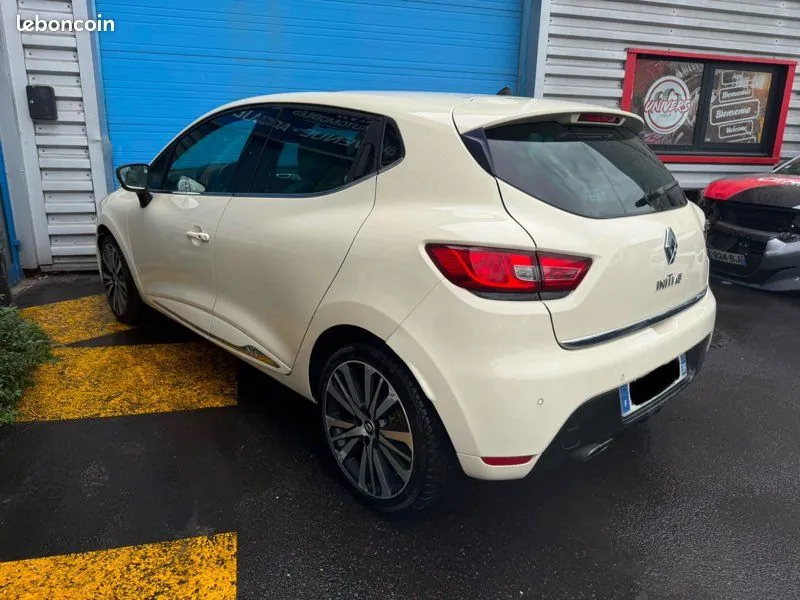 Renault Clio 2016 photo 3