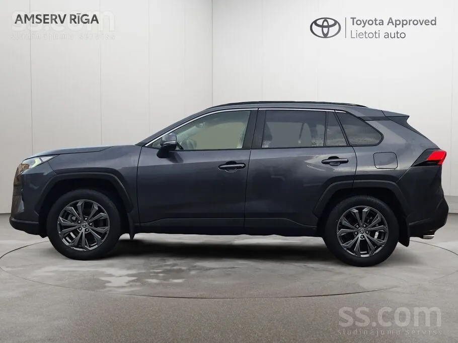 Toyota Rav4 2025 photo 3