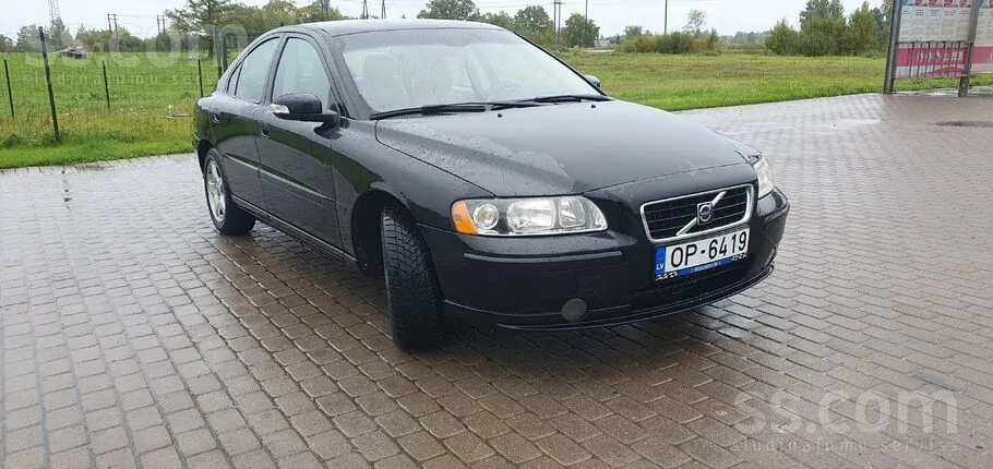 Volvo S60 2008 photo 2