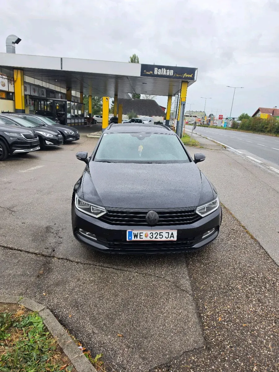 Volkswagen Passat 2018 photo 2