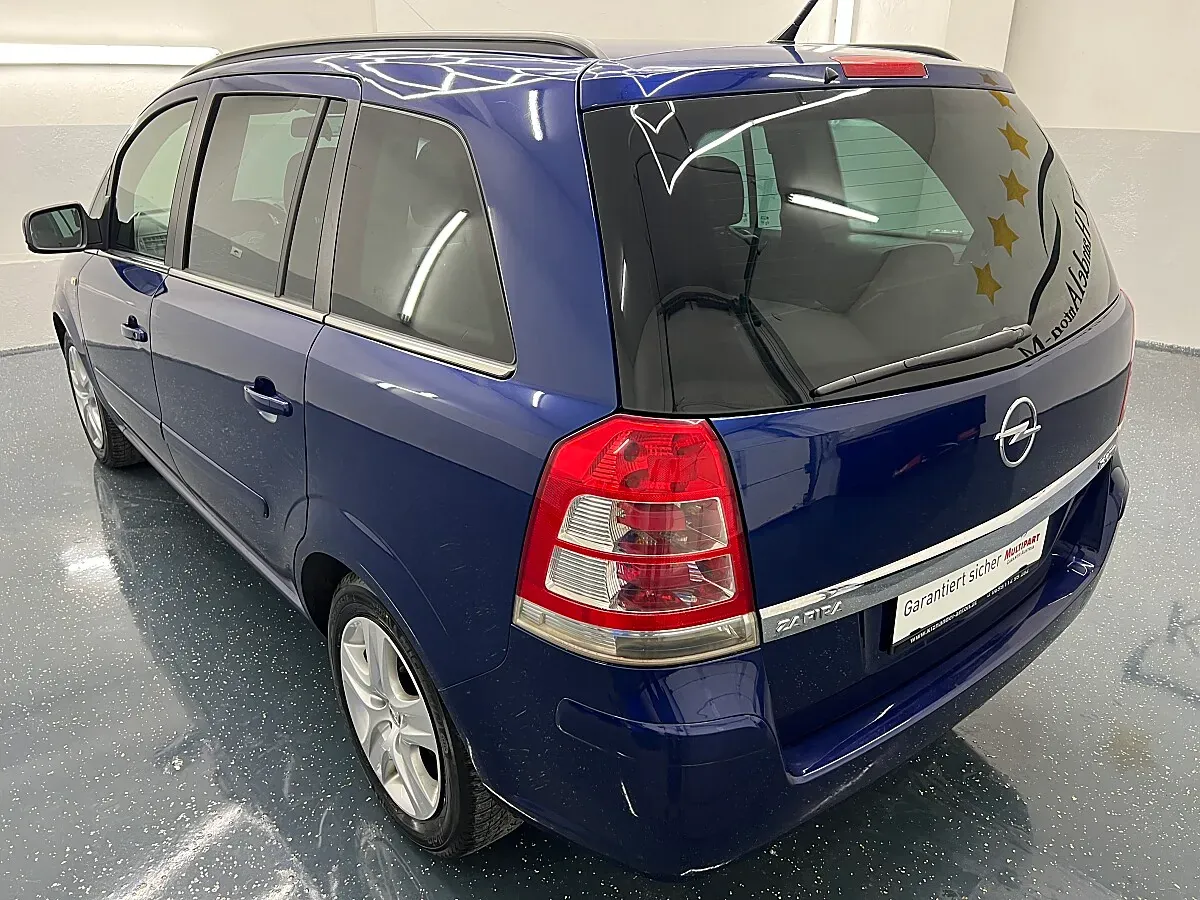Opel Zafira 2010 photo 3