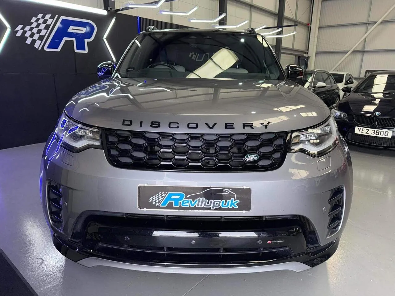 Land Rover Discovery 2022 photo 4