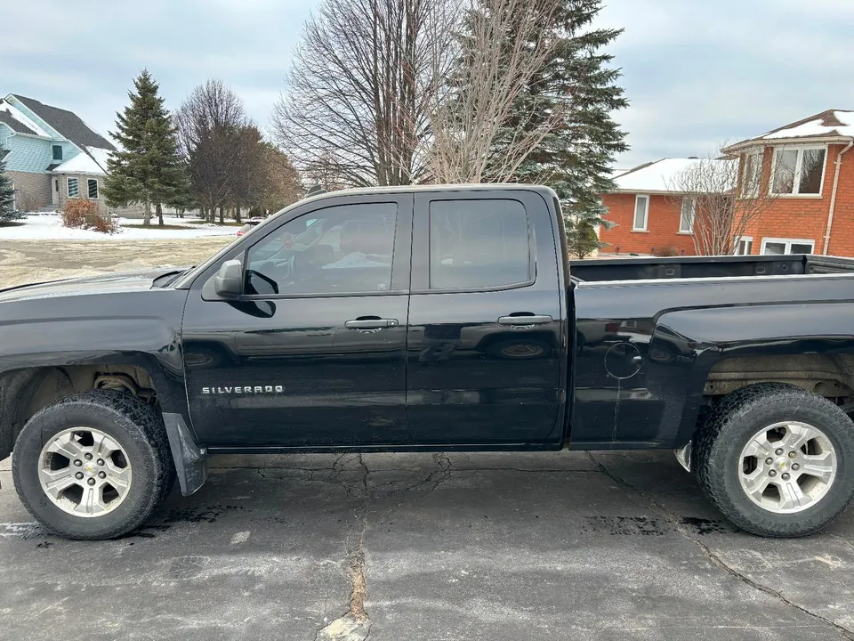Chevrolet Silverado 1500 2014 photo 2