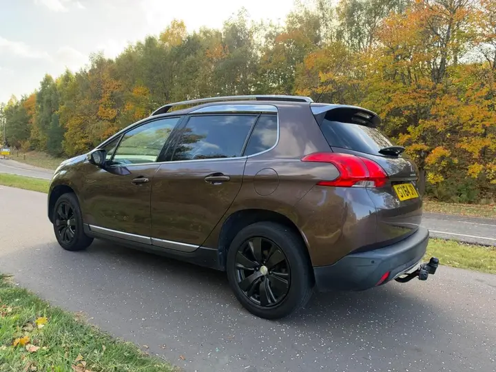 Peugeot 2008 Allure 2014 photo 5