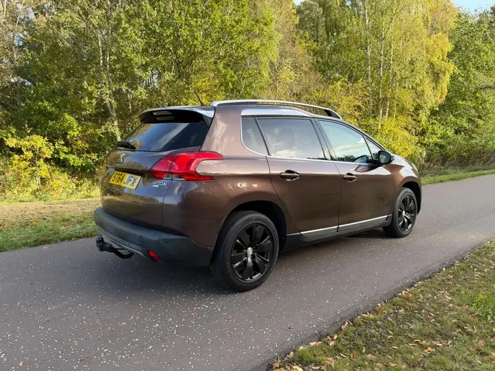 Peugeot 2008 Allure 2014 photo 4