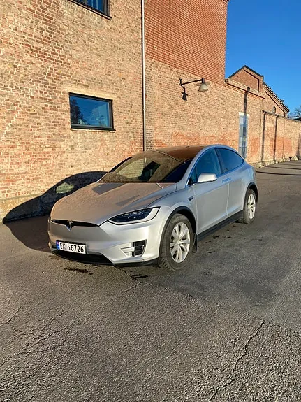 Tesla Model X 2017 photo 5
