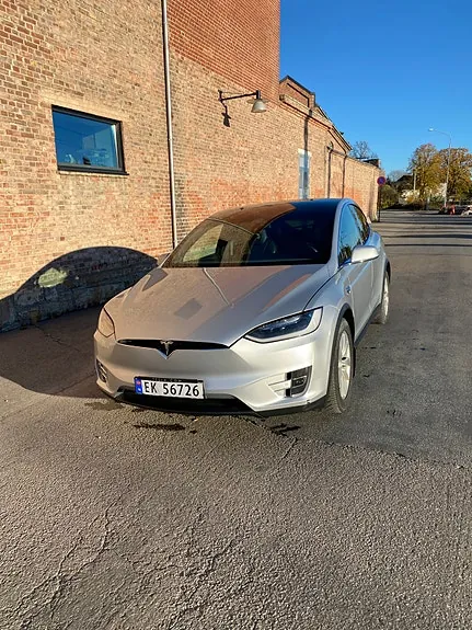 Tesla Model X 2017 photo 3
