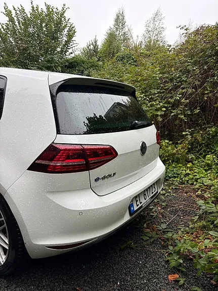 Volkswagen E-Golf 2015 photo 5