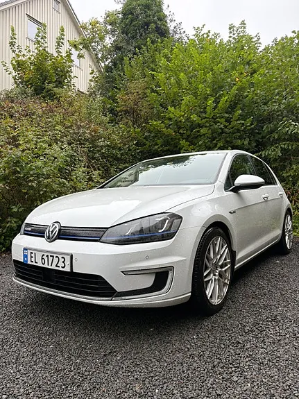 Volkswagen E-Golf 2015 photo 3