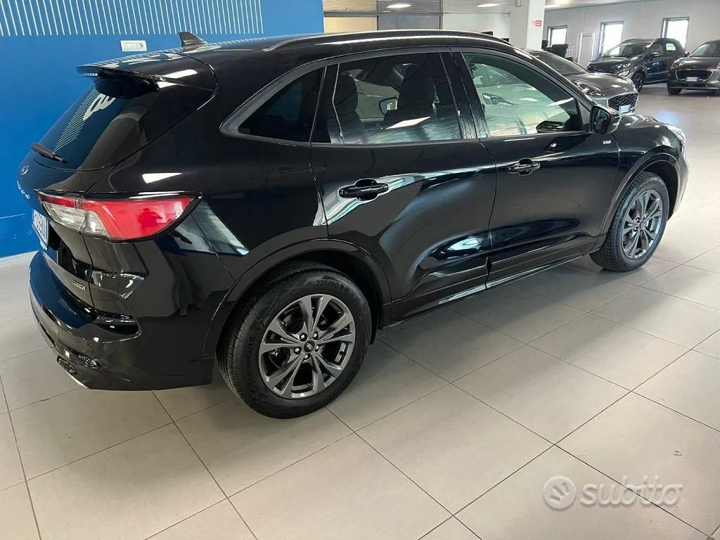 Ford Kuga 2023 photo 4