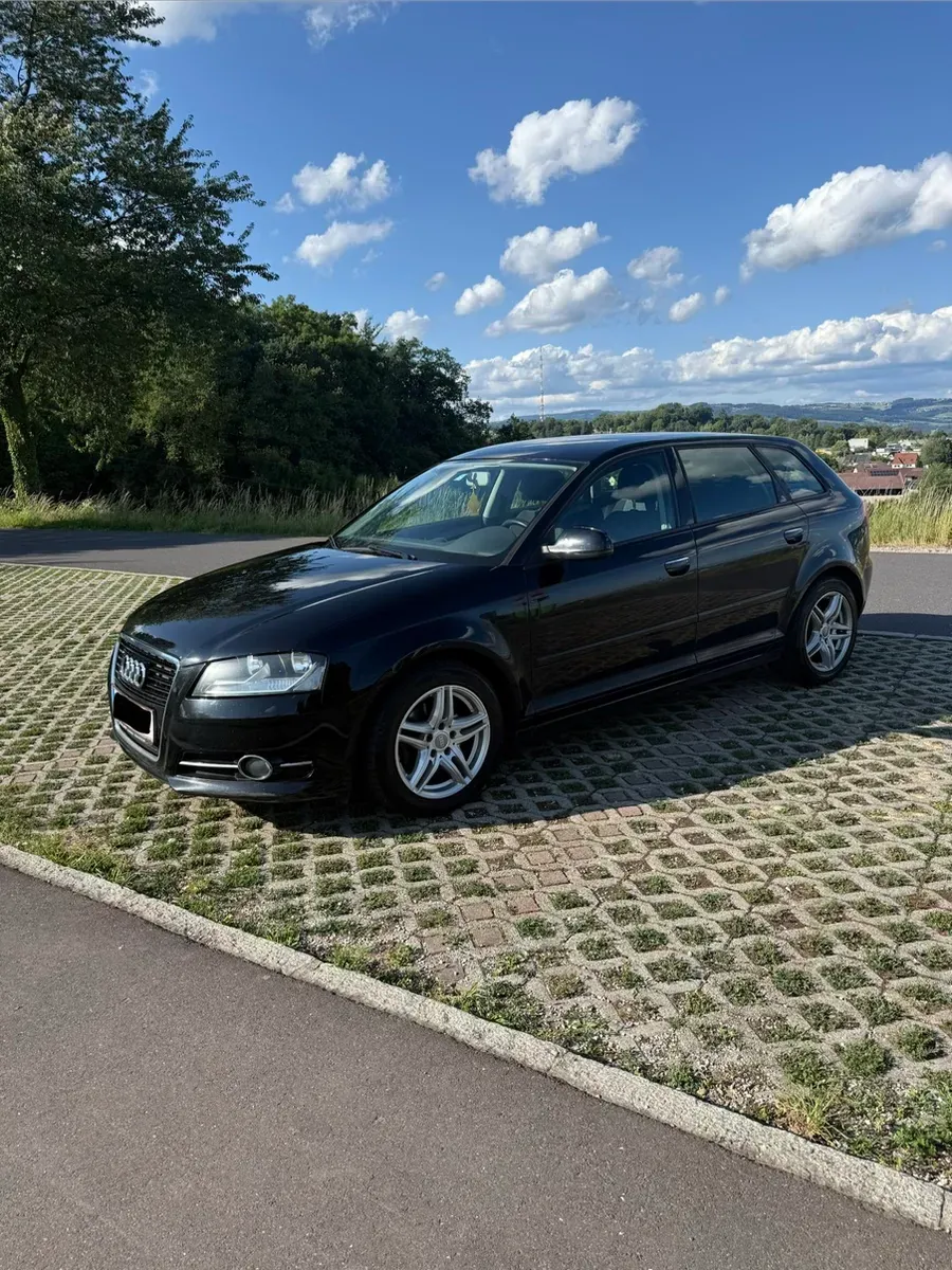 Audi A3 2011 photo 2