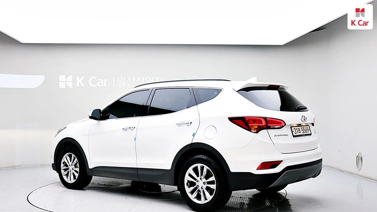 Hyundai Santa Fe 2018 photo 2