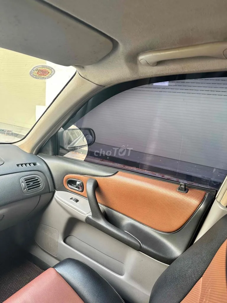 Mazda 323 2002 photo 5