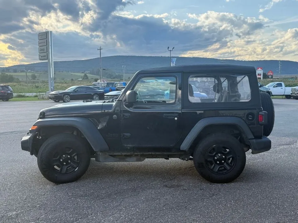 Jeep Wrangler 2026 photo 4