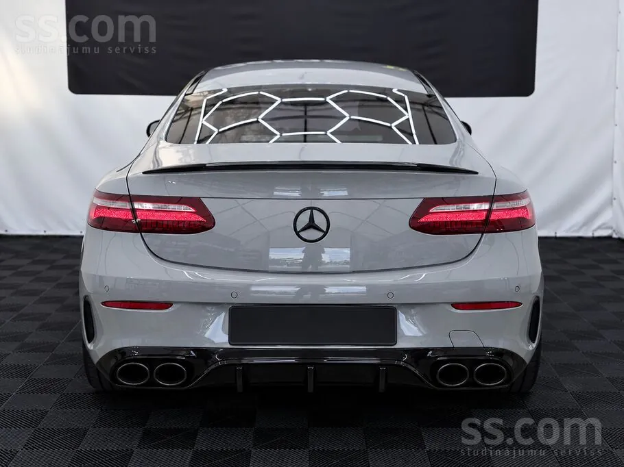 Mercedes-Benz E-Class 2017 photo 5