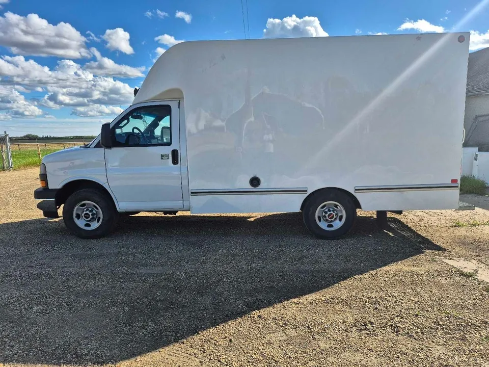 GMC Savana