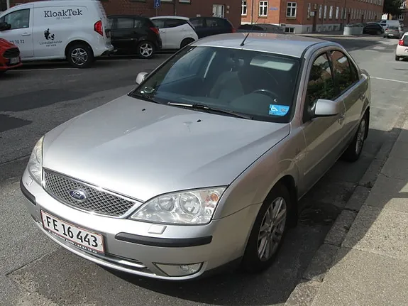 Ford Mondeo 2003 photo 2