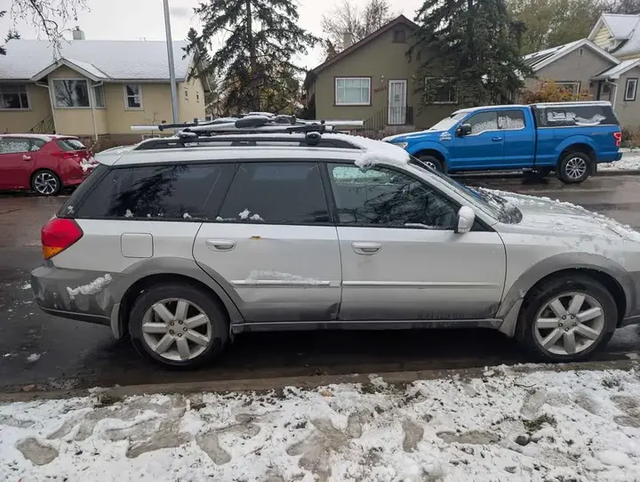 Subaru Outback 2007 photo 4