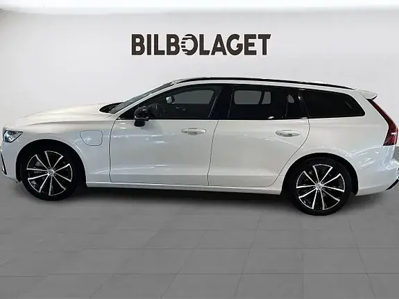 Volvo V60 2025 photo 2
