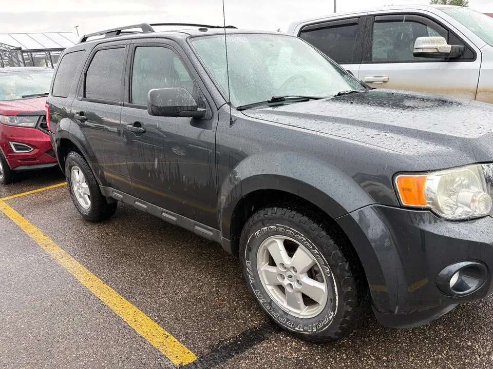 Ford Escape 2009 photo 3