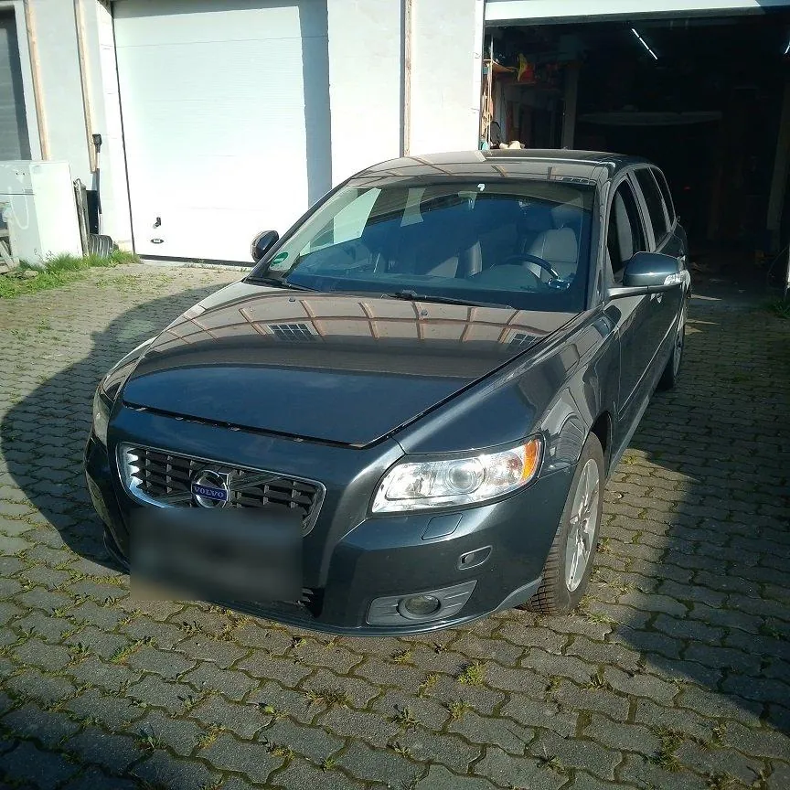 Volvo V50