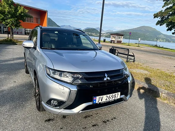 Mitsubishi Outlander 2017 photo 3