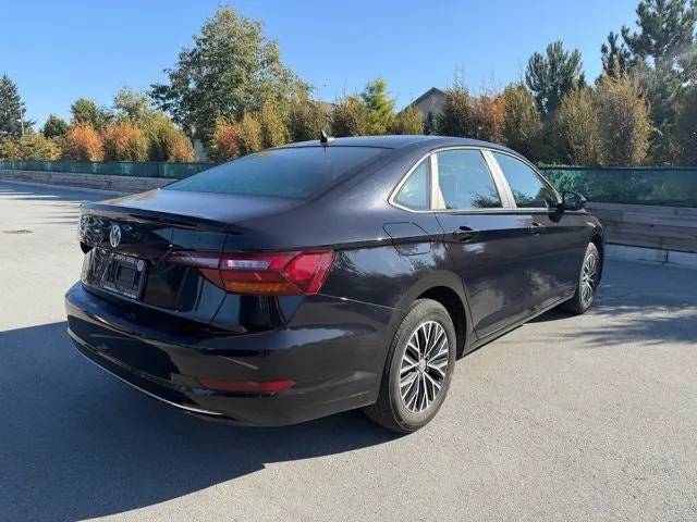 Volkswagen Jetta 2019 photo 4